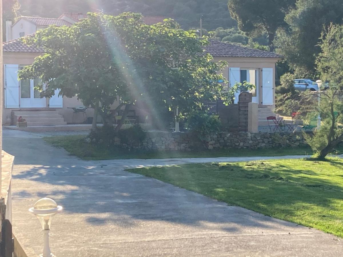 Climatisé 2 60m2 Dans Un Grand Jardin à 900 M Des Plages Hébergement de vacances
