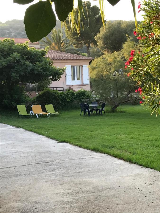 Climatisé 2 60m2 Dans Un Grand Jardin à 900 M Des Plages * LʼÎle-Rousse